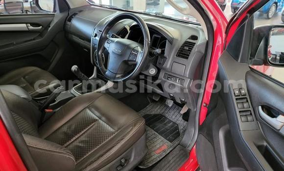 Acheter Occasion Voiture Isuzu KB Rouge à Beitbridge, Matabeleland South Acheter Occasion Voiture Isuzu KB Rouge à Beitbridge, Matabeleland South