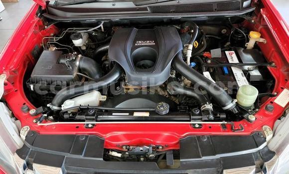 Acheter Occasion Voiture Isuzu KB Rouge à Beitbridge, Matabeleland South Acheter Occasion Voiture Isuzu KB Rouge à Beitbridge, Matabeleland South