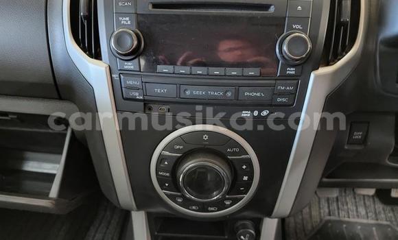 Acheter Occasion Voiture Isuzu KB Rouge à Beitbridge, Matabeleland South Acheter Occasion Voiture Isuzu KB Rouge à Beitbridge, Matabeleland South