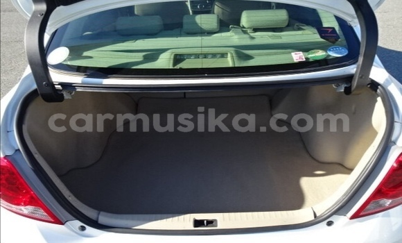 Acheter Occasion Voiture Toyota Allion Blanc à Beitbridge, Matabeleland South Acheter Occasion Voiture Toyota Allion Blanc à Beitbridge, Matabeleland South