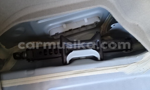 Acheter Occasion Voiture Toyota Allion Blanc à Beitbridge, Matabeleland South Acheter Occasion Voiture Toyota Allion Blanc à Beitbridge, Matabeleland South