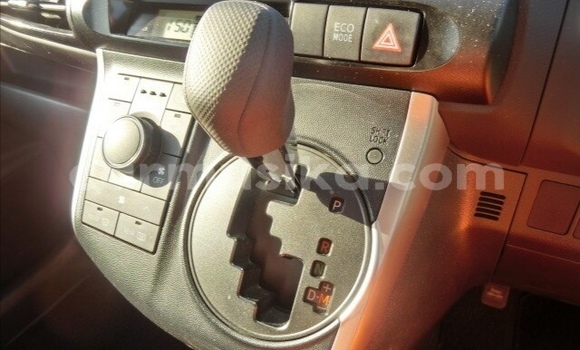 Tenga Tsaru Toyota Wish Sirivha Mota in Beitbridge in Matabeleland South Tenga Tsaru Toyota Wish Sirivha Mota in Beitbridge in Matabeleland South