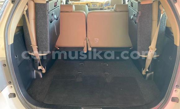 Acheter Occasion Voiture Toyota Fortuner Blanc à Beitbridge, Matabeleland South Acheter Occasion Voiture Toyota Fortuner Blanc à Beitbridge, Matabeleland South