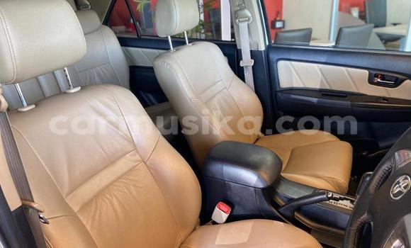 Acheter Occasion Voiture Toyota Fortuner Blanc à Beitbridge, Matabeleland South Acheter Occasion Voiture Toyota Fortuner Blanc à Beitbridge, Matabeleland South