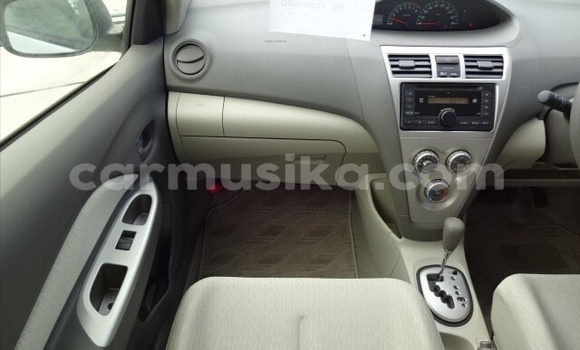 Acheter Occasion Voiture Toyota Belta Gris à Beitbridge, Matabeleland South Acheter Occasion Voiture Toyota Belta Gris à Beitbridge, Matabeleland South