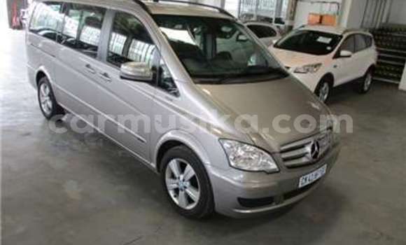 Acheter Occasion Voiture Mercedes‒Benz Viano Gris à Beitbridge, Matabeleland South Acheter Occasion Voiture Mercedes‒Benz Viano Gris à Beitbridge, Matabeleland South
