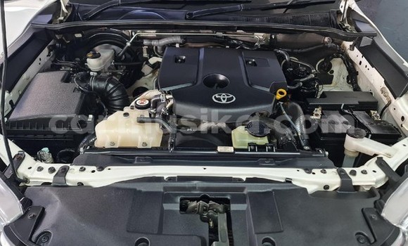 Acheter Occasion Voiture Toyota Hilux Blanc à Beitbridge, Matabeleland South Acheter Occasion Voiture Toyota Hilux Blanc à Beitbridge, Matabeleland South