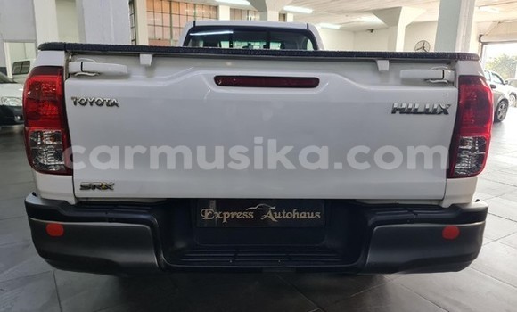 Acheter Occasion Voiture Toyota Hilux Blanc à Beitbridge, Matabeleland South Acheter Occasion Voiture Toyota Hilux Blanc à Beitbridge, Matabeleland South