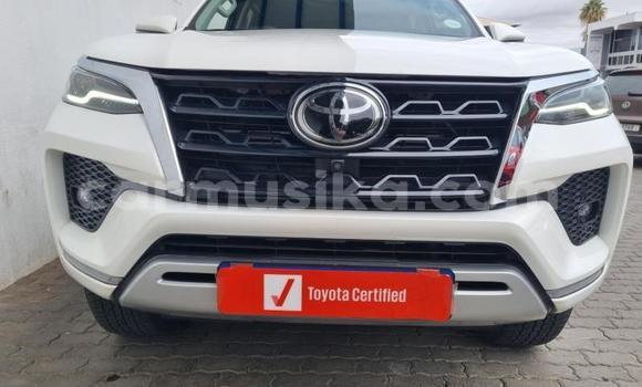 Tenga Tsaru Toyota Fortuner Chena Mota in Beitbridge in Matabeleland South Tenga Tsaru Toyota Fortuner Chena Mota in Beitbridge in Matabeleland South