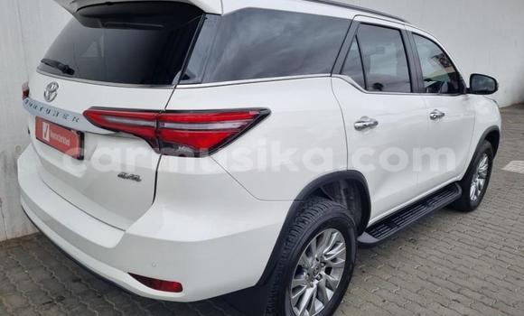 Tenga Tsaru Toyota Fortuner Chena Mota in Beitbridge in Matabeleland South Tenga Tsaru Toyota Fortuner Chena Mota in Beitbridge in Matabeleland South