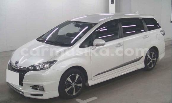 Acheter Occasion Voiture Toyota Wish Blanc à Beitbridge, Matabeleland South Acheter Occasion Voiture Toyota Wish Blanc à Beitbridge, Matabeleland South