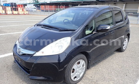 Nunua Ilio tumika Honda Fit Beige Gari ndani ya Beitbridge nchini Matabeleland Kusini Nunua Ilio tumika Honda Fit Beige Gari ndani ya Beitbridge nchini Matabeleland Kusini