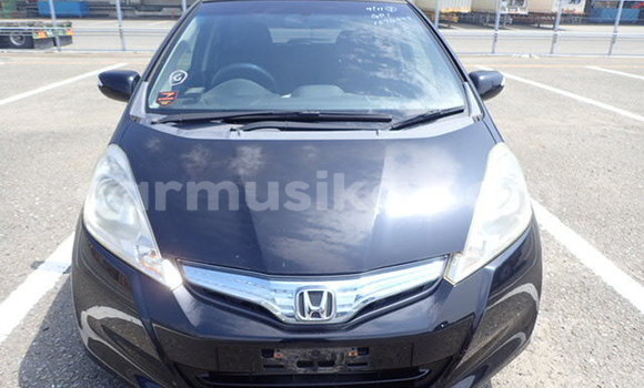 Nunua Ilio tumika Honda Fit Beige Gari ndani ya Beitbridge nchini Matabeleland Kusini Nunua Ilio tumika Honda Fit Beige Gari ndani ya Beitbridge nchini Matabeleland Kusini