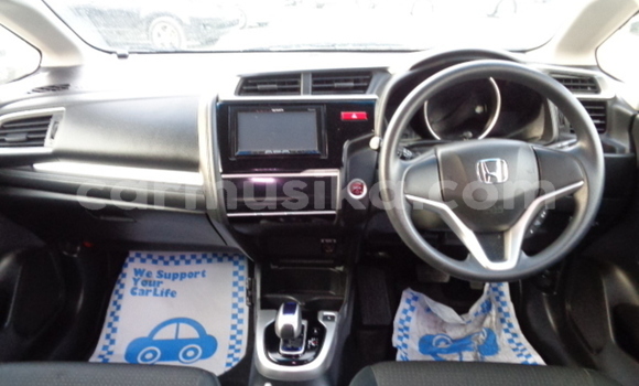 Acheter Occasion Voiture Honda Fit Rouge à Beitbridge, Matabeleland South Acheter Occasion Voiture Honda Fit Rouge à Beitbridge, Matabeleland South