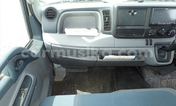 Acheter Occasion Utilitaire Mitsubishi Canter Blanc à Beitbridge, Matabeleland South Acheter Occasion Utilitaire Mitsubishi Canter Blanc à Beitbridge, Matabeleland South