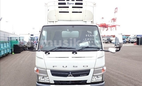 Tenga Tsaru Mitsubishi Canter Chena Rori in Beitbridge in Matabeleland South Tenga Tsaru Mitsubishi Canter Chena Rori in Beitbridge in Matabeleland South