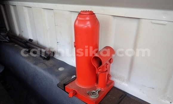 Tenga Tsaru Mitsubishi Canter Chena Rori in Beitbridge in Matabeleland South Tenga Tsaru Mitsubishi Canter Chena Rori in Beitbridge in Matabeleland South