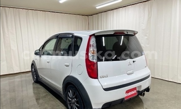 Buy Used Mitsubishi Colt White Car in Beitbridge in Matabeleland South Buy Used Mitsubishi Colt White Car in Beitbridge in Matabeleland South