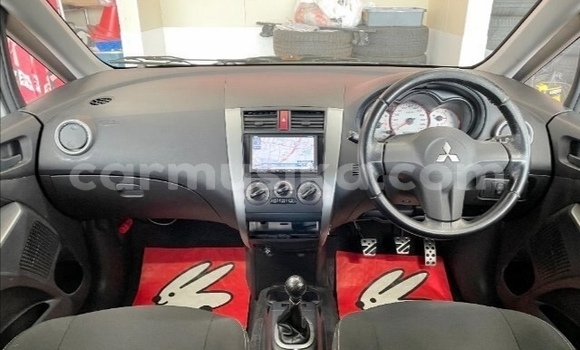 Buy Used Mitsubishi Colt White Car in Beitbridge in Matabeleland South Buy Used Mitsubishi Colt White Car in Beitbridge in Matabeleland South