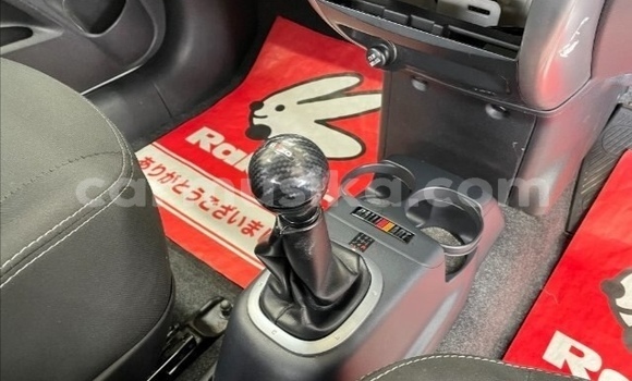 Buy Used Mitsubishi Colt White Car in Beitbridge in Matabeleland South Buy Used Mitsubishi Colt White Car in Beitbridge in Matabeleland South