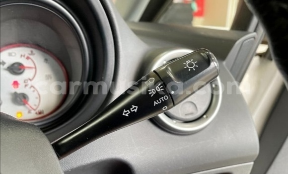 Buy Used Mitsubishi Colt White Car in Beitbridge in Matabeleland South Buy Used Mitsubishi Colt White Car in Beitbridge in Matabeleland South