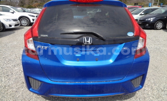 Acheter Occasion Voiture Honda Fit Bleu à Beitbridge, Matabeleland South Acheter Occasion Voiture Honda Fit Bleu à Beitbridge, Matabeleland South