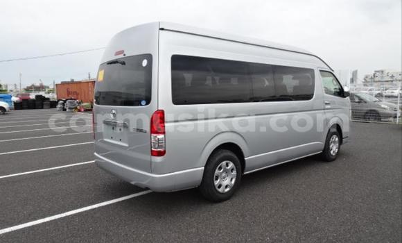 Acheter Occasion Voiture Toyota Hiace Gris à Beitbridge, Matabeleland South Acheter Occasion Voiture Toyota Hiace Gris à Beitbridge, Matabeleland South