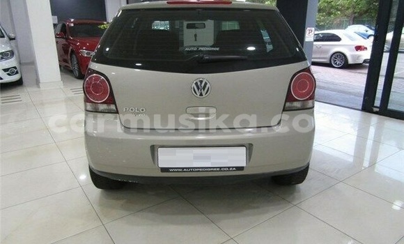 Tenga Tsaru Volkswagen Polo Zvimwe Mota in Beitbridge in Matabeleland South Tenga Tsaru Volkswagen Polo Zvimwe Mota in Beitbridge in Matabeleland South