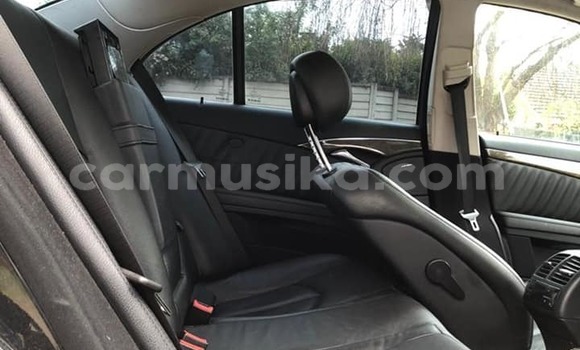 Tenga Tsaru Mercedes-Benz E-Classe Nhema Mota in Harare in Harare Tenga Tsaru Mercedes-Benz E-Classe Nhema Mota in Harare in Harare