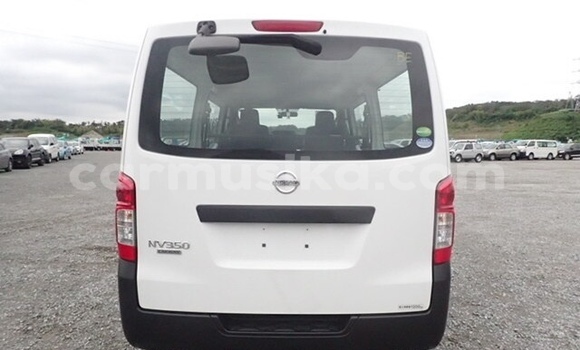 Buy Used Nissan Caravan White Car in Beitbridge in Matabeleland South Buy Used Nissan Caravan White Car in Beitbridge in Matabeleland South