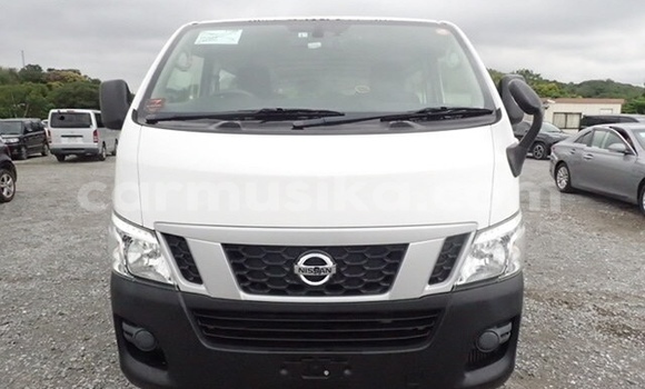 Buy Used Nissan Caravan White Car in Beitbridge in Matabeleland South Buy Used Nissan Caravan White Car in Beitbridge in Matabeleland South