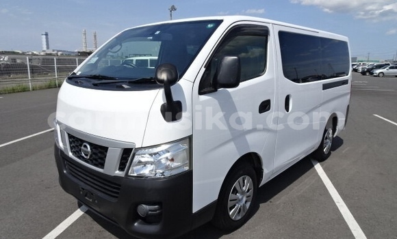 Tenga Tsaru Nissan NV350 Caravan Sirivha Mota in Harare in Harare