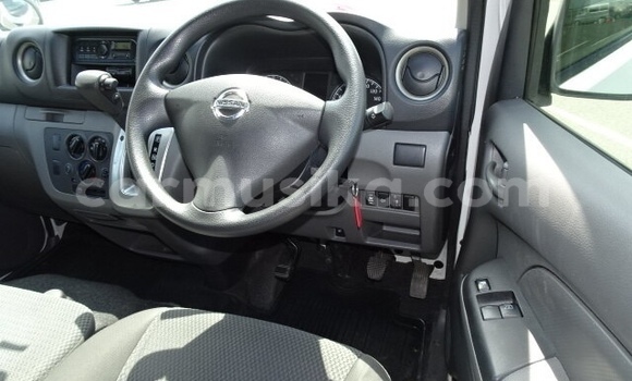 Tenga Tsaru Nissan NV350 Caravan Sirivha Mota in Harare in Harare Tenga Tsaru Nissan NV350 Caravan Sirivha Mota in Harare in Harare