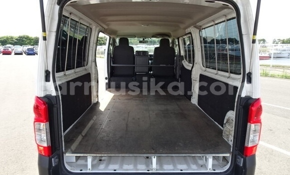 Tenga Tsaru Nissan NV350 Caravan Sirivha Mota in Harare in Harare Tenga Tsaru Nissan NV350 Caravan Sirivha Mota in Harare in Harare