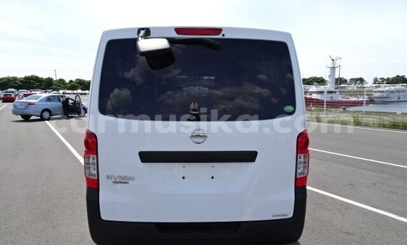 Tenga Tsaru Nissan NV350 Caravan Sirivha Mota in Harare in Harare Tenga Tsaru Nissan NV350 Caravan Sirivha Mota in Harare in Harare