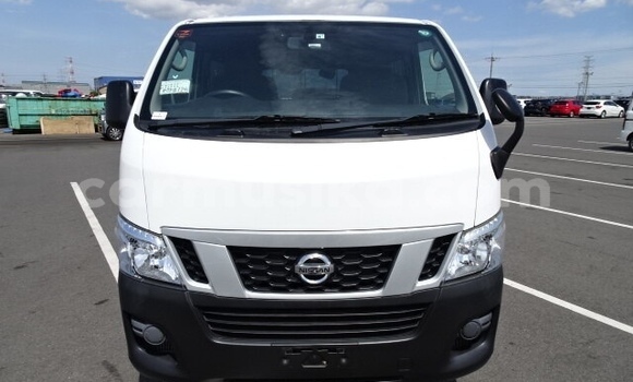 Tenga Tsaru Nissan NV350 Caravan Sirivha Mota in Harare in Harare Tenga Tsaru Nissan NV350 Caravan Sirivha Mota in Harare in Harare