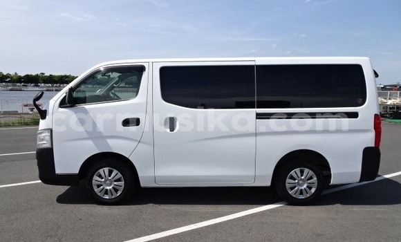 Tenga Tsaru Nissan NV350 Caravan Sirivha Mota in Harare in Harare Tenga Tsaru Nissan NV350 Caravan Sirivha Mota in Harare in Harare