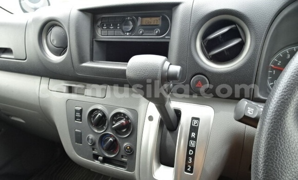 Tenga Tsaru Nissan NV350 Caravan Sirivha Mota in Harare in Harare Tenga Tsaru Nissan NV350 Caravan Sirivha Mota in Harare in Harare