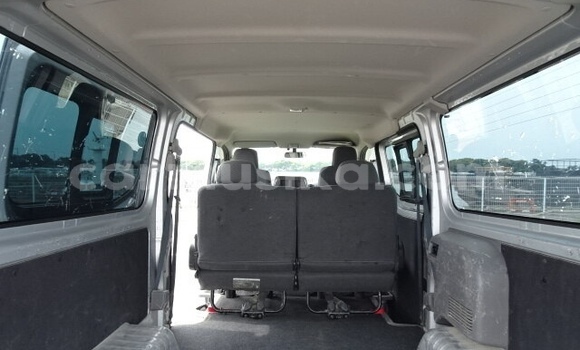 Tenga Tsaru Nissan NV350 Caravan Sirivha Mota in Harare in Harare Tenga Tsaru Nissan NV350 Caravan Sirivha Mota in Harare in Harare