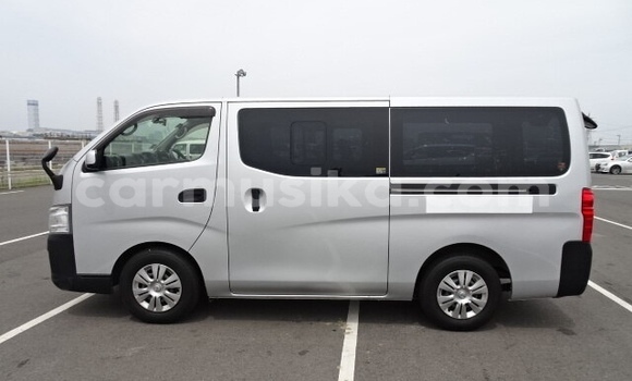 Tenga Tsaru Nissan NV350 Caravan Sirivha Mota in Harare in Harare Tenga Tsaru Nissan NV350 Caravan Sirivha Mota in Harare in Harare
