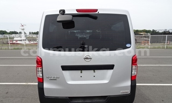 Tenga Tsaru Nissan NV350 Caravan Sirivha Mota in Harare in Harare Tenga Tsaru Nissan NV350 Caravan Sirivha Mota in Harare in Harare