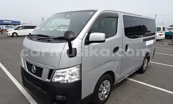 Tenga Tsaru Nissan NV350 Caravan Sirivha Mota in Harare in Harare Tenga Tsaru Nissan NV350 Caravan Sirivha Mota in Harare in Harare