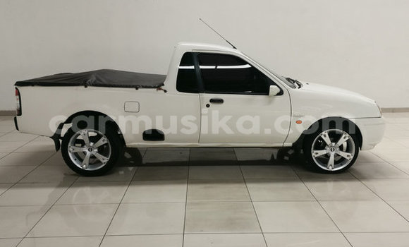 Buy Used Ford Pickup White Car in Beitbridge in Matabeleland South Buy Used Ford Pickup White Car in Beitbridge in Matabeleland South