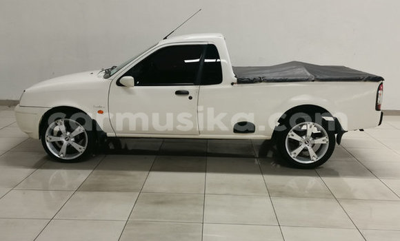 Buy Used Ford Pickup White Car in Beitbridge in Matabeleland South Buy Used Ford Pickup White Car in Beitbridge in Matabeleland South