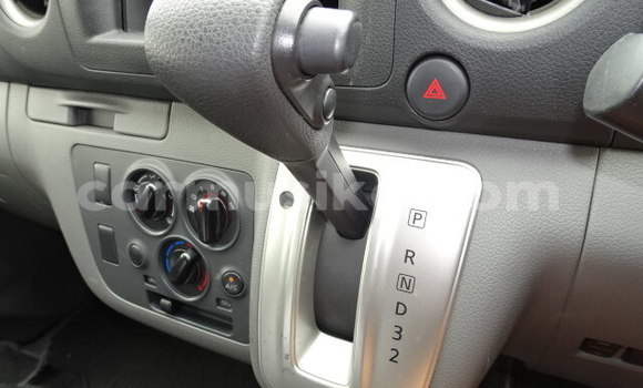 Acheter Occasion Voiture Nissan Caravan Gris à Beitbridge, Matabeleland South Acheter Occasion Voiture Nissan Caravan Gris à Beitbridge, Matabeleland South