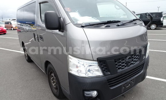 Acheter Occasion Voiture Nissan Caravan Gris à Beitbridge, Matabeleland South Acheter Occasion Voiture Nissan Caravan Gris à Beitbridge, Matabeleland South