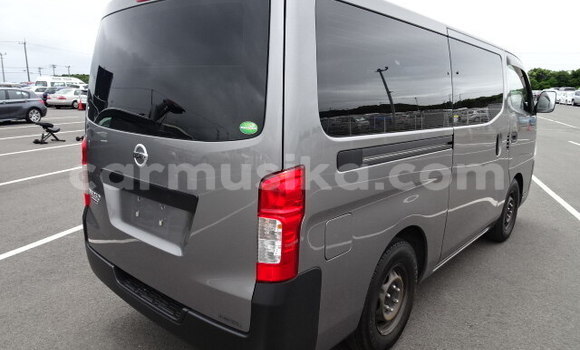 Acheter Occasion Voiture Nissan Caravan Gris à Beitbridge, Matabeleland South Acheter Occasion Voiture Nissan Caravan Gris à Beitbridge, Matabeleland South
