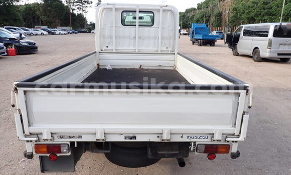 Acheter Occasion Utilitaire Toyota Dyna Blanc à Beitbridge, Matabeleland South Acheter Occasion Utilitaire Toyota Dyna Blanc à Beitbridge, Matabeleland South