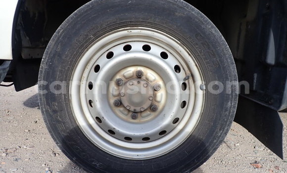 Acheter Occasion Utilitaire Toyota Dyna Blanc à Beitbridge, Matabeleland South Acheter Occasion Utilitaire Toyota Dyna Blanc à Beitbridge, Matabeleland South