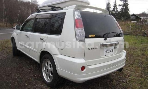 Acheter Occasion Voiture Nissan X–Trail Blanc à Beitbridge, Matabeleland South Acheter Occasion Voiture Nissan X–Trail Blanc à Beitbridge, Matabeleland South